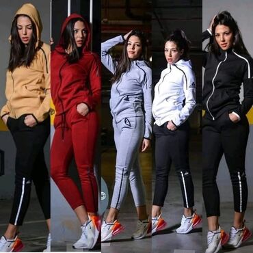 jakne za zimu 2022: Adidas, S (EU 36), M (EU 38), L (EU 40), Jednobojni, bоја - Šareno