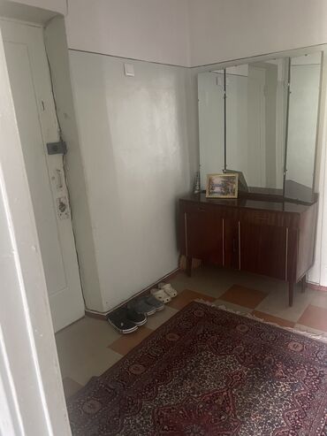 продажа квартир в бишкеке с фото: 2 бөлмө, 79 кв. м, 108-серия, 4 кабат, Эски ремонт
