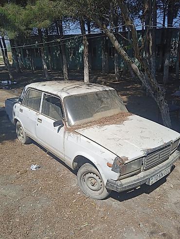 ağ 07 sekilleri: VAZ 2107, il 2002 ciddi alicilar narahat etsin zeng et etrafli danisaq — 2