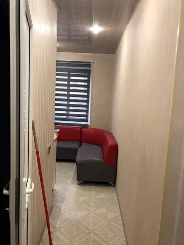 Uzunmüddətli kirayə mənzillər: Gənclik,Ayna Sultanova,heykəlin yaxınlığında,5 mərtəbəli tikilinin — 6