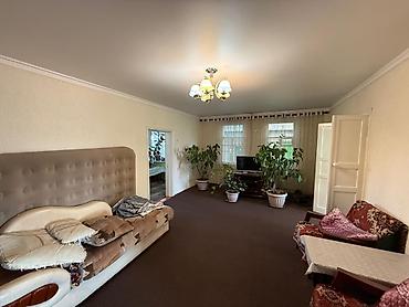 Продажа коттеджей и домов: 🏡 Продается дом! 📍 г. Каракол, ул. Алыбакова, в 5 минутах от центра — 3