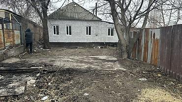 Продажа коттеджей и домов: Срочно продаю дом в селе Маевка. Дом находится по улице Полевая — 2