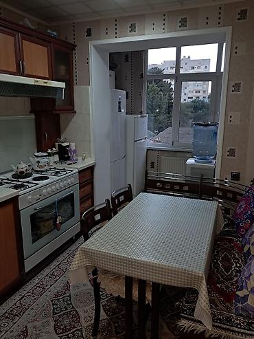 kira: Nəriman Nərimanov Montin bazarın yaxınlığın köhnə BTİ-nin yani daş — 1