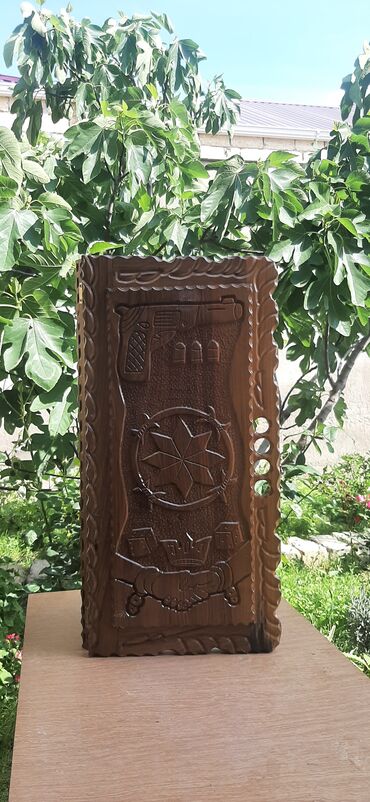 Masaüstü dəstlər: Əl oyma naxışlı taxta tavla dəsti - Material: bərk ağac (tam taxta — 8