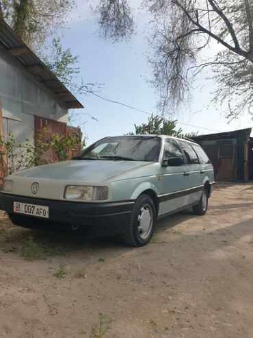 Volkswagen: Volkswagen Passat: 1990 г., 1.8 л, Механика, Бензин, Универсал