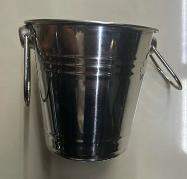 Digər dəstlər və servizlər: Paslanmayan buz vedrəsi satılır.Dondurma qabları satılır. Nerj — 8