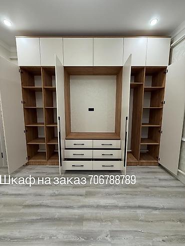 Кухонные гарнитуры: Кухни на заказ в современном минималистичном стиле - Планировки — 18