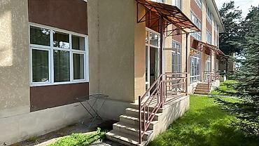 act building: Аренда квартиры на Иссык-Куле, Лазурный берег, Чок-Тал, 4 места, Цена Целиком за жилье — 7