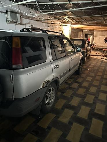 капот на ауди а4: Honda CR-V: 2000 г., Кроссовер — 9
