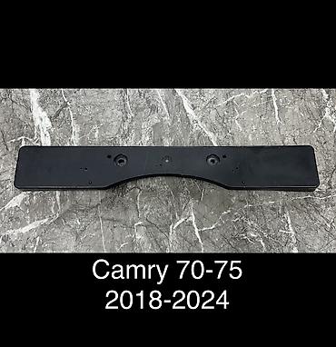 Бампер и комплектующие: Накладка на бампер Toyota, Б/у, Оригинал — 1