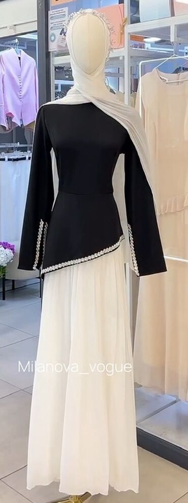 туника со стразами: Элегантный женский комплект в стиле modest fashion. - Двухцветный