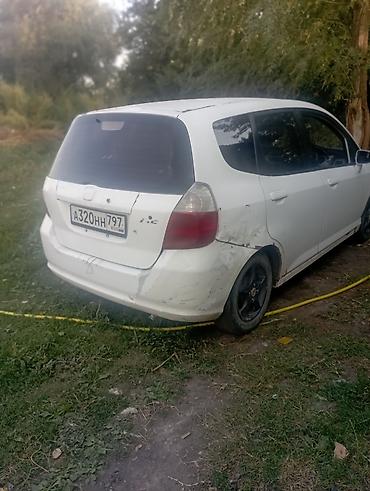 kaiyi e5: Honda Fit: 2002 г., 1.3 л, Автомат, Бензин, Хэтчбэк — 4