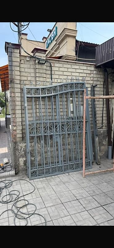 Калитки для ворот Стальные, Б/у at lalafo.kg Калитки для ворот Стальные, Б/у