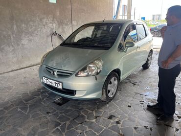 06 машина: Honda Fit: 2003 г., 1.3 л, Вариатор, Газ, Хетчбек