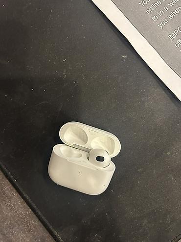 airpods pro 1: Apple AirPods 3 (MagSafe şarj qutusu) ANCAQ 1 DENE QALIB ‼️ (50azn — 2