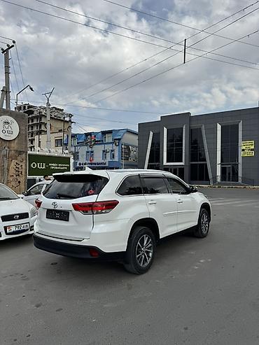 golf 1 1987: Toyota Highlander: 2019 г., 3.5 л, Автомат, Бензин, Кроссовер — 4