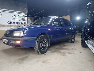 Volkswagen: Volkswagen Vento: 1993 г., 1.8 л, Механика, Бензин, Седан — 2