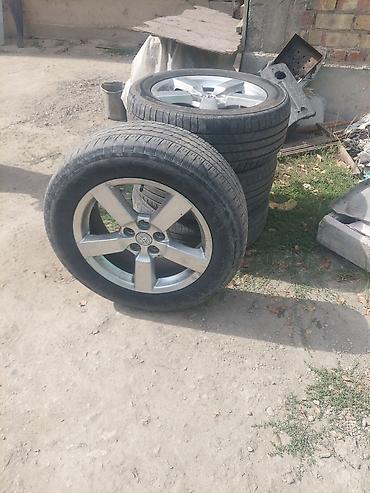 Комплект оригинальных литых колес Toyota в сборе с шинами at lalafo.kg Комплект оригинальных литых колес Toyota в сборе с шинами