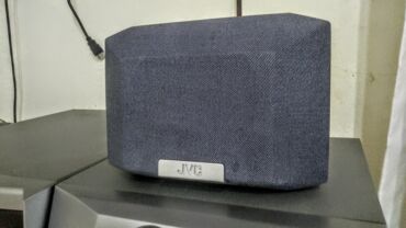 Musiqi mərkəzləri: JVC Original maldı 2 Basovikli Kalonkası + 2 Frontal kalonkası — 3
