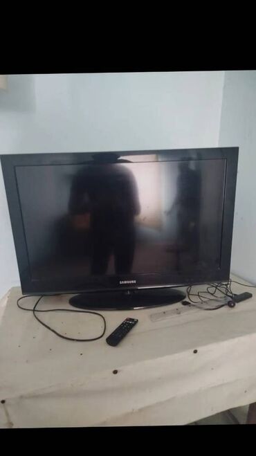 TV və video: Hecbir prablemi yoxdu ehdiyac var deye satilir bos adamlar narahat
