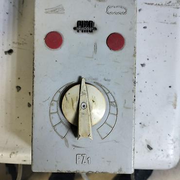 dj controller az: Piko FZ1 güc tənzimləyicisi (model dəmir yolu üçün) Təsvir: - PIKO — 1