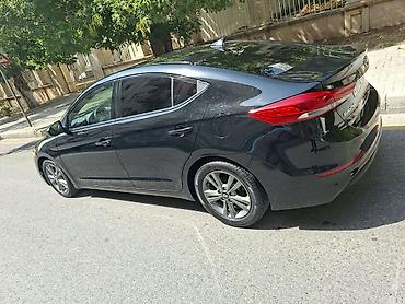 perodok: Hyundai Elantra: 2 l | 2017 il Sedan — 4