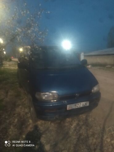 penjuar bele: Nissan Serena: 1993 г., 2 л, Механика, Дизель, Минивэн