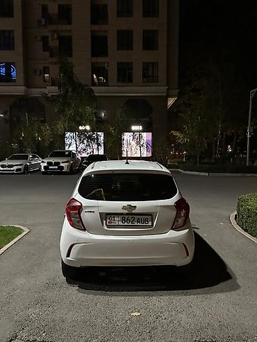 spark premier: Chevrolet Spark: 2019 г., 1 л, Бензин, Хэтчбэк — 3