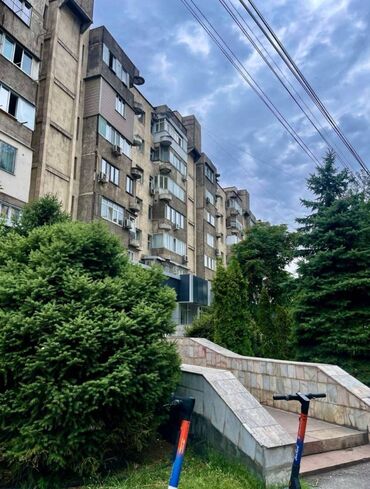 квартира трехкомнатная: 3 комнаты, 77 м², Индивидуалка, 3 этаж, Евроремонт