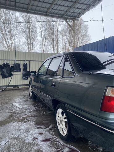 Daewoo: Daewoo Nexia: 2005 г., 1.5 л, Механика, Бензин, Седан — 4