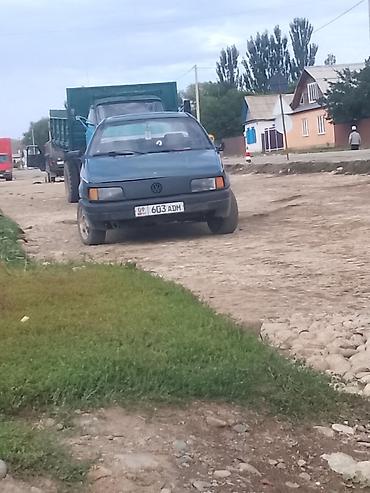 кпп тди: Volkswagen Passat: 1990 г., Кол менен иштөөчү, Бензин, Лифтбек — 1