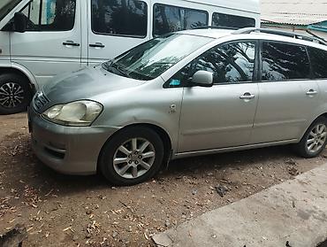Toyota: Toyota Ipsum: 2004 г., Автомат, Бензин, Универсал — 5