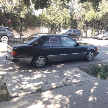 Mercedes-Benz: Mercedes-Benz W124: 1991 г., 2.6 л, Механика, Бензин, Седан — 13