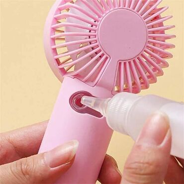 Podni ventilatori: USB Mini rucni ventilator Opis: Možete puniti mali ventilator na — 4