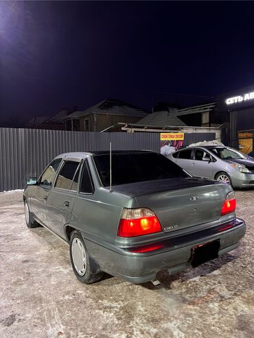 Daewoo: Daewoo Nexia: 1994 г., 1.5 л, Механика, Бензин, Седан