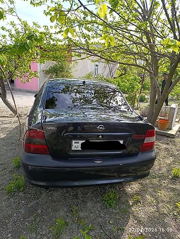 фольксваген пассат 1: Opel Vectra: 1.8 л | 1997 г. Седан — 1