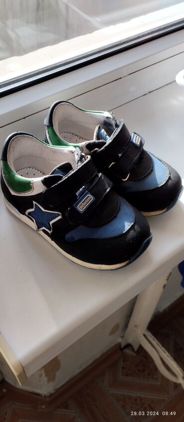ортопедические ботинки детские: Продаю детскую обувь от фирмы Bebetom. Размер 22, состояние отличное