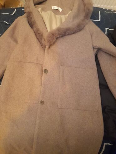 пальто женское: Пальто M (EU 38), L (EU 40), цвет - Бежевый