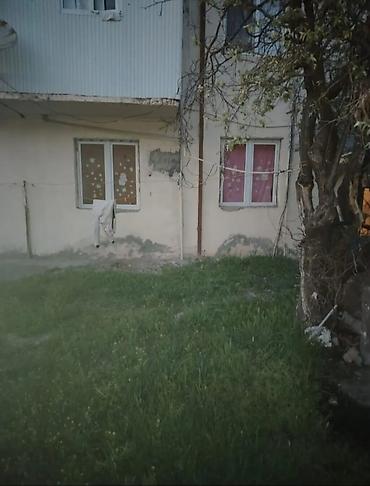 2 otaqli evler yeni tikili: Samux rayon mərkəzində Köhnə xəstəxananın arxasında 2 mərtəbəli bina — 7
