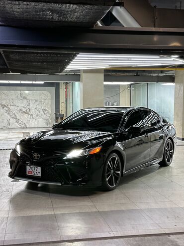 семиместные машины: Toyota Camry: 2020 г., 3.5 л, Автомат, Бензин, Седан