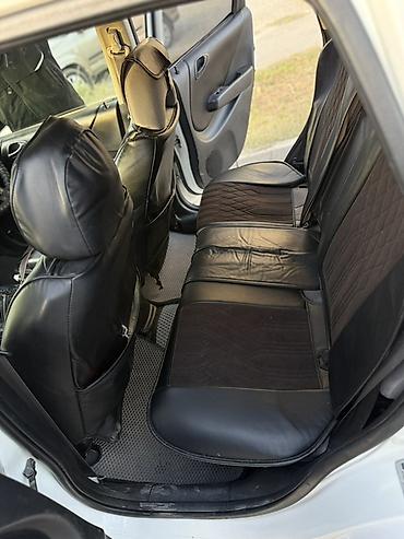 бачок на фит: Honda Fit: 2002 г., 1.3 л, Автомат, Бензин, Хэтчбэк — 1