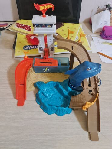 Oyuncaqlar: Hot Wheels mashonkalar satilir, hamisi originaldi. Biri 4 manatdir — 29
