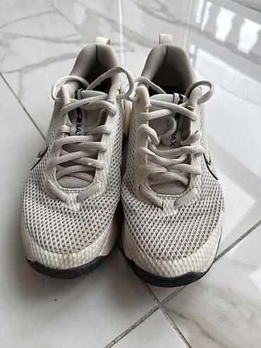 on cloude: Мужские кроссовки, 40.5, Nike, Б/у, цвет - Бежевый, Самовывоз — 2