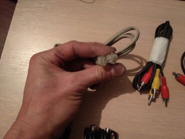 Другие аксессуары для компьютеров и ноутбуков: Кабеля разные — 10
