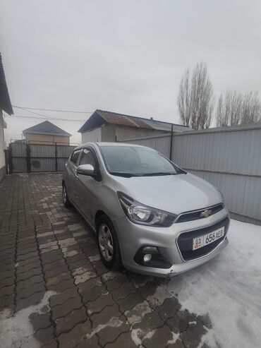 Chevrolet: Chevrolet Spark: 2017 г., 1 л, Вариатор, Бензин, Хэтчбэк