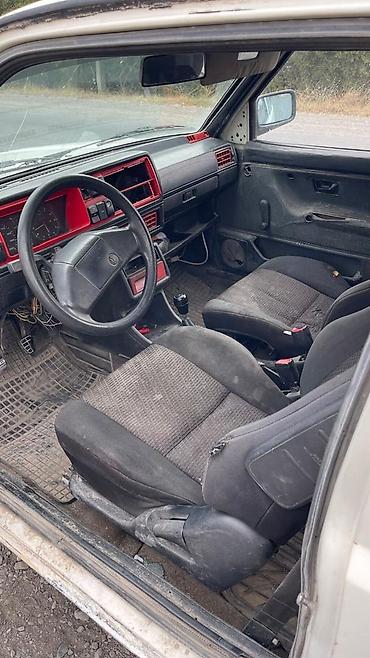 гольф кары: Volkswagen Golf: 1991 г., 1.3 л, Механика, Хэтчбэк — 8