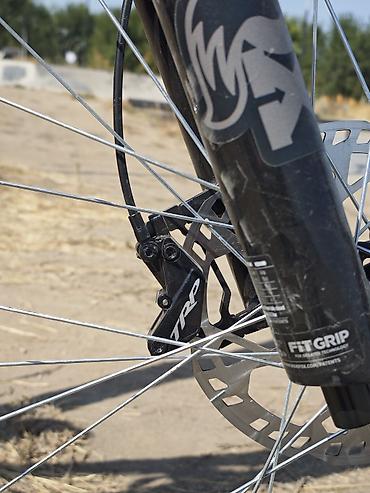 format velosiped: В продаже кастомный трейловый хардтейл. рама L/29 вилка Fox 38 rhythm — 4