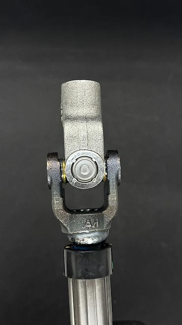 Другие детали рулевой части: Рулевой кардан (межвальный шарнир рулевой колонки) Hyundai/Kia — 9