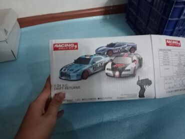 пистоновый пистолет: Набор радиоуправляемых дрифт-машин Racing Rally RC в масштабе 1:24