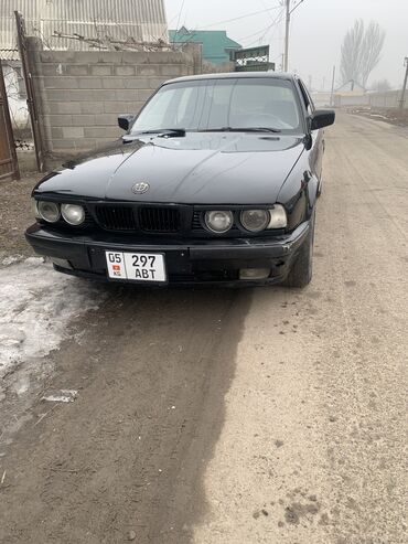 BMW: BMW 520: 1992 г., 2 л, Механика, Бензин